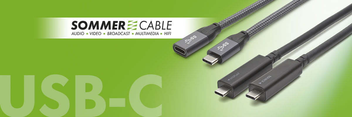 Zu sehen ist ein grünes Bild mit unseren USB-C-Kabeln. Oben mittig ist das Sommer cable Logo und unten links steht in transparenter Schrift "USB-C"