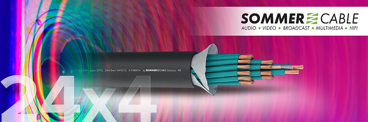 You can see the SC-ELEPHANT ROBUST SPM2440 cable. The background is pink, blue and green.